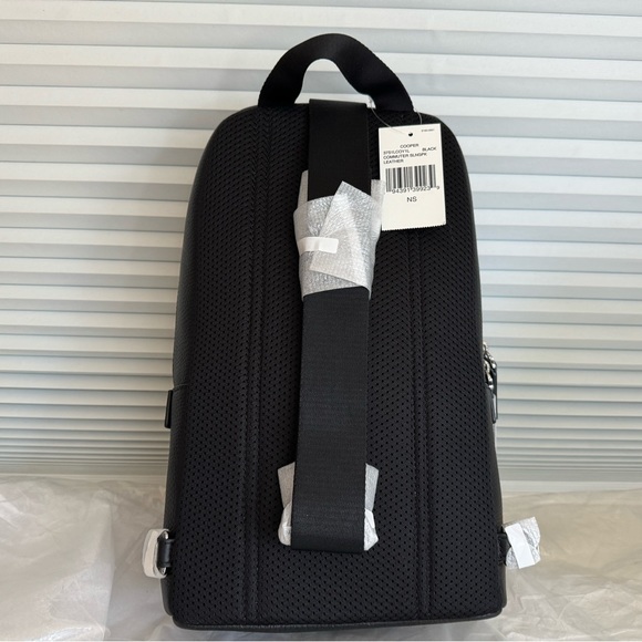 Michael Kors Men’s Cooper Black Leather Commuter Sling Pack Crossbody Bag - Picture 8 of 9